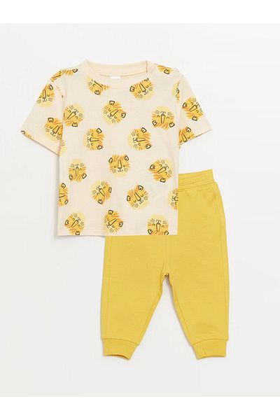 LC Waikiki LCW baby Crew Neck Baby Boy Sweatshirt and T-shirt Bottom 2-Piece
