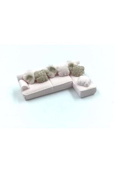 GVN ART Model 1100 Scale L Seat 29 x16x9 mm NSF-223