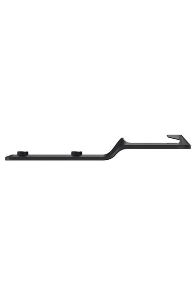 Spigen حزام أمان للمقعد الخلفي متوافق مع طراز Tesla Model Y TO250 باللون الأسود - ACP06041