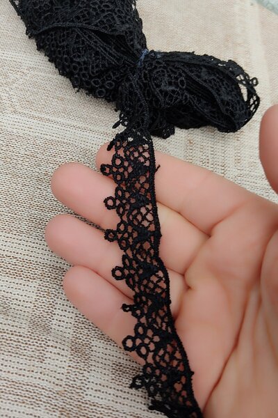DUAYEN güpür dantel müteaddit desen kenar 1 metre siyah