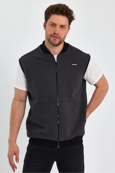 ALEXANDERGARDI Kangaroo Pocket?Vest (E22-618A)