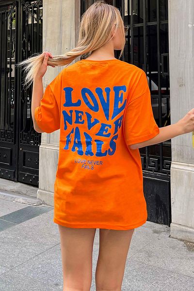 Swist Πορτοκαλί Love Never Back Γυναικείο μπλουζάκι με στάμπα Oversize