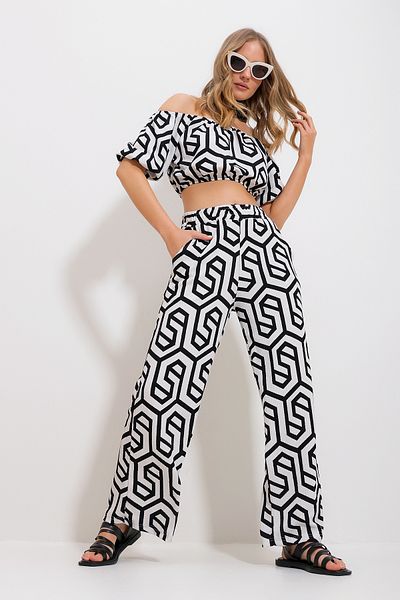 Trend Alaçatı Stili Women's Black-Vanilla Madonna Collar Patterned Crop Blouse and Palazzo Trousers Double Set ALC-X11880