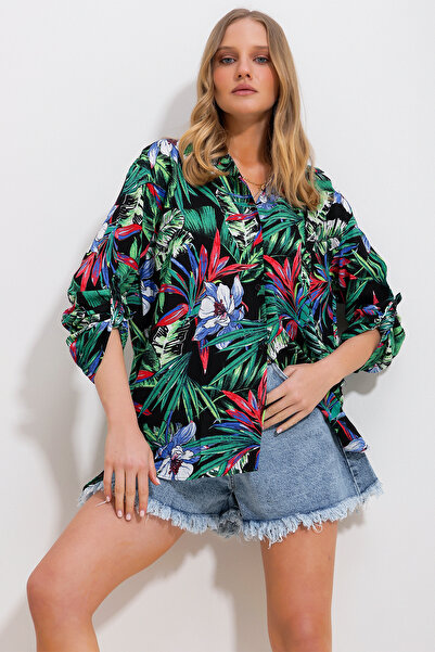 Trend Alaçatı Stili Dámská zelená vzorovaná tkaná viskózová košile ALC-X11860