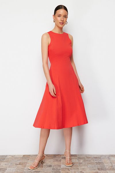Trendyol Collection Piros, 100% pamut korcsolyázó/deréknyitó ujjatlan midi kötött ruha TWOSS24EL00193