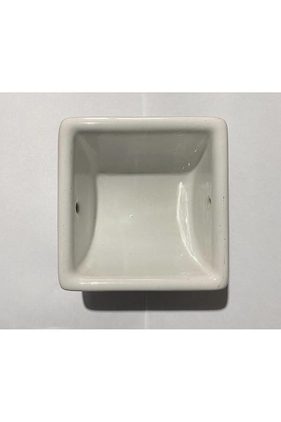 SGS PORCELAIN BATHROOM SOAP TABLE