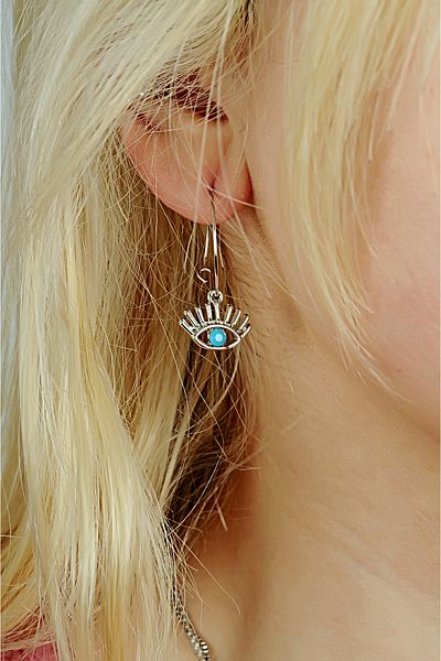 EUROMODA Eye Designed 2-Piece Chain Necklace Earrings and Bracelet Set