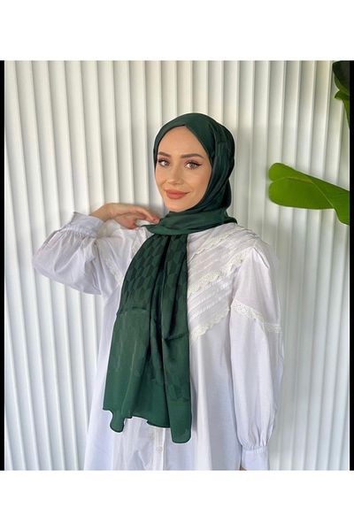 Misa Qubbe Model Emerald Green Shawl