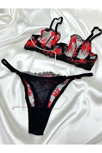 Clara Butik Κόκκινο φλοράλ κέντημα με κεντημένο σχέδιο δαντέλα κάτω από σύρμα Μαύρο σετ εσωρούχων
