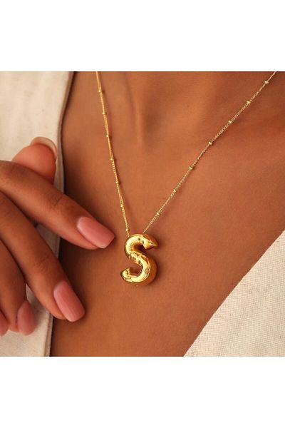 Rachel قلادة من الفولاذ بحرف "S" باللون الذهبي - 46 سم