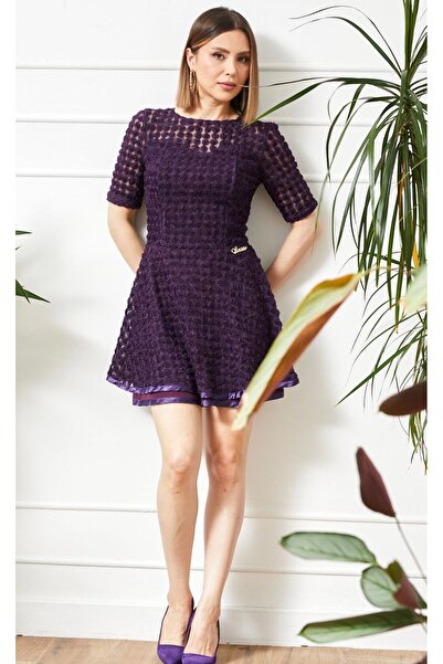 Allyz embossed pattern lined dress