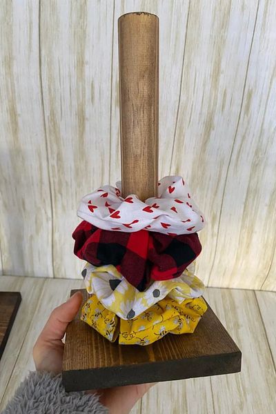 ViraHome Wooden Rustic Rubber Buckle Holder