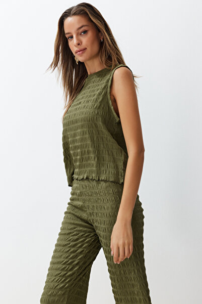 Trendyol Collection Khaki textúrájú, normál/normál szabású, nulla ujjú, rugalmas kötött blúz nadrág alsó-felső szett TWOSS24AU00032