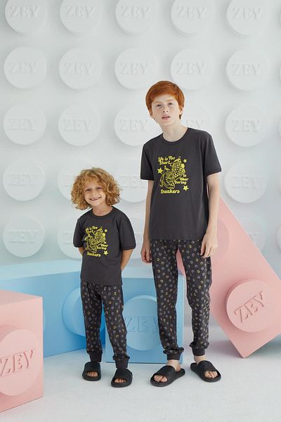 Sevim Men's Waiter Short Sleeve Anthracite Pajamas Set C8T5N68