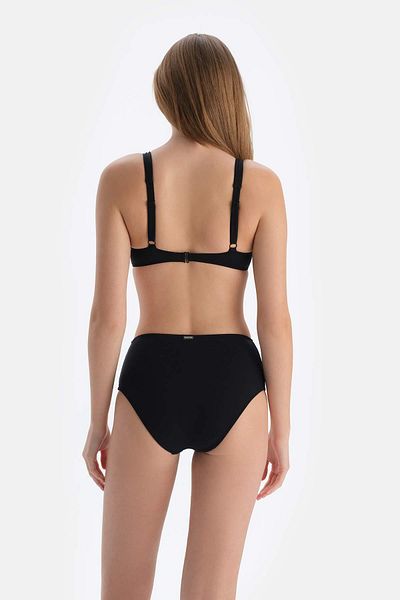 Dagi Bedecktes schwarzes Bikinioberteil