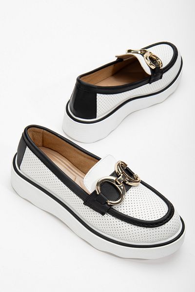 Tonny Black Women's White Black Comfortable Fit Front Buckle Thick Sole Loafer