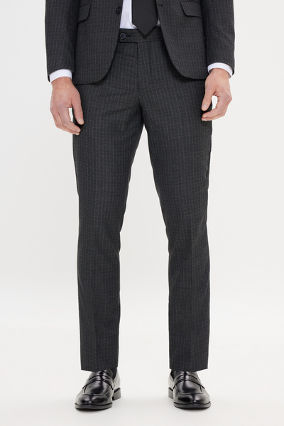 ALTINYILDIZ CLASSICS Erkek Antrasit Ekstra Slim Fit Dar Kesim Kırlangıç Yaka Çizgili Takım Elbise