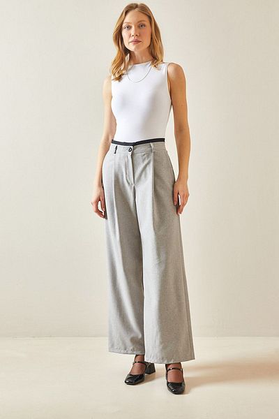 XHAN Gray Pleat Detailed Wide Leg Trousers 5YXK5-48244-03