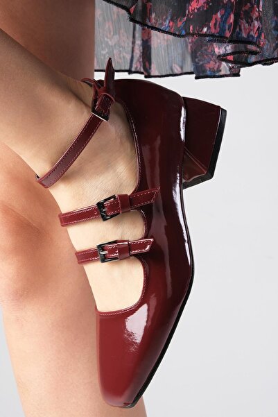 Mio Gusto Baylee Burgundy Color Patent Leather 3-Stripes Blunt Toe Women's Short Heeled Shoes