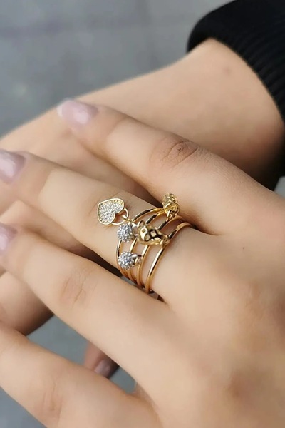 Utku Kuyumculuk 14 AYAR İTALYAN TASARIM SALLANTILI CHARMLI ALTIN YÜZÜK