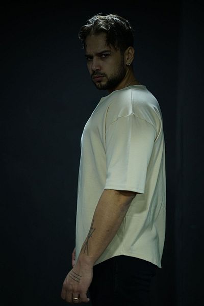 Oxlade MYΘΟΣ Μπλουζάκι Μπεζ Oversize - 100% Βαμβάκι, CapshonOnStage ®