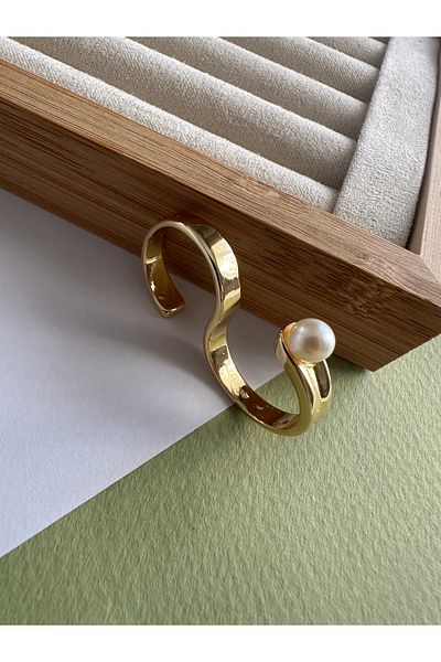 ringbox خاتم ذو إصبعين مع لؤلؤ ذهبي