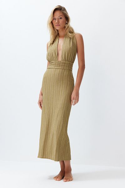 Trendyol Collection Khakifarbenes Maxi-Strandkleid mit gewebtem Rücken und tiefem Ausschnitt aus Leinenmischung TBESS24EL00096