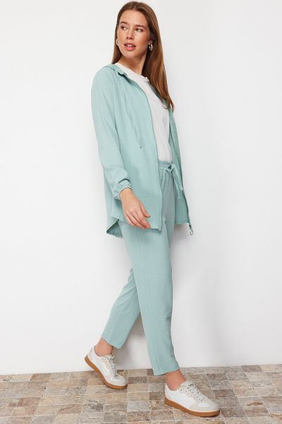 Trendyol Modest طقم كارديجان وبنطلون من Mint Aerobin - هودي وسحاب TCTSS22US0026