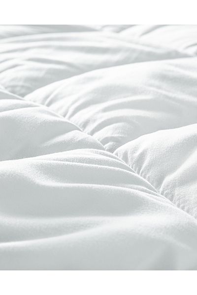 English Home White Microfiber Siesta Single Quilt