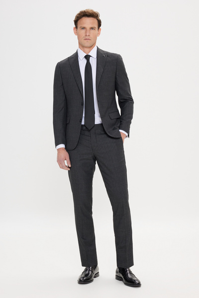 ALTINYILDIZ CLASSICS Erkek Antrasit Ekstra Slim Fit Dar Kesim Kırlangıç Yaka Çizgili Takım Elbise