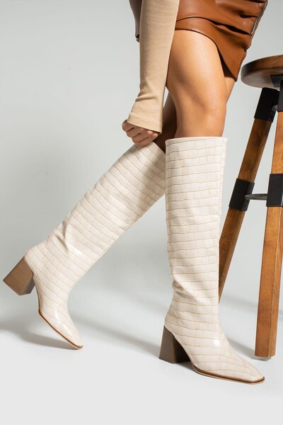 Seniorah Γυναικείες μπότες με τακούνι από υφασμάτινο μπεζ δέρμα κροκόδειλου