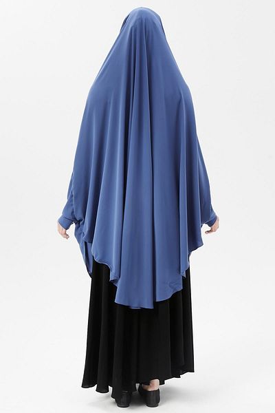 Altobeh Γυναικείο Hijab Medina Silk Sheet Top Veiled Souffle Hijab Dark Jeans
