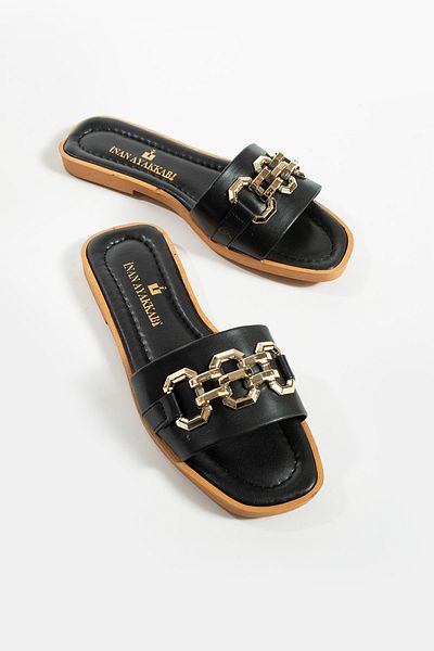 İnan Ayakkabı WOMEN'S BLACK COLOR BUCKLE DETAIL SLIPPERS