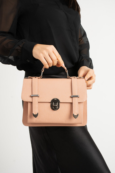 ESTUTE حقيبة كتف نسائية من الجلد النباتي قابلة للتعديل بحزام طويل وقابل للقفل