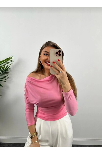 Butik Beyza Μπλούζα Lycra με λαιμόκοψη