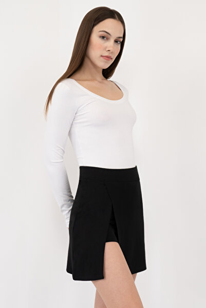 Soyo Women's White Round Neck Long Sleeve Ribbed Knitted Basic Blouse