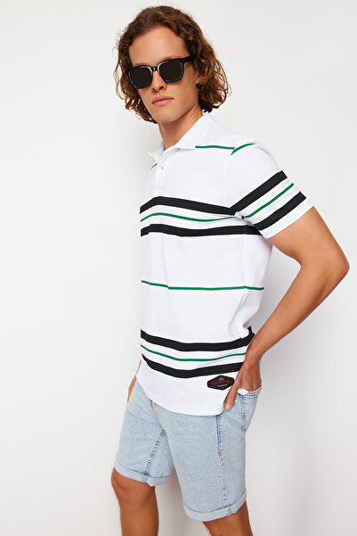 Trendyol Collection Normální/Normální střih Tričko Polo s krátkým rukávem Pruhované Pique Label s knoflíkem TMNSS24PO00015