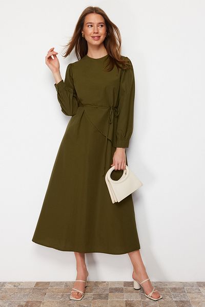 Trendyol Modest Khaki páskové přední dělené bavlněné tkané šaty TCTSS23EB00360
