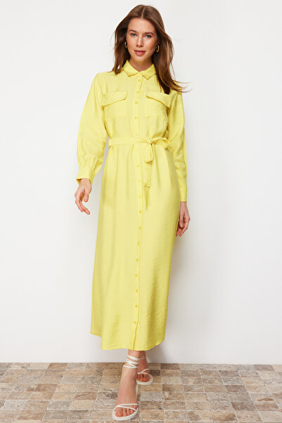 Trendyol Modest Κίτρινο ελαστικό φόρεμα με ζώνη με τσέπη με λεπτομέρεια TCTSS22EB0034