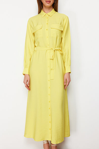Trendyol Modest Κίτρινο ελαστικό φόρεμα με ζώνη με τσέπη με λεπτομέρεια TCTSS22EB0034