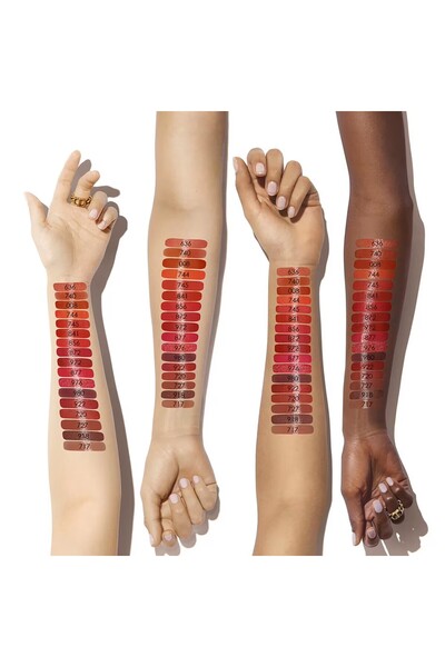 Dior Addict - 24 Saat Nemlendirici & 6 Saat Parlak Etkili Yasemin Mumu İçerikli Parlak Bitişli Ruj