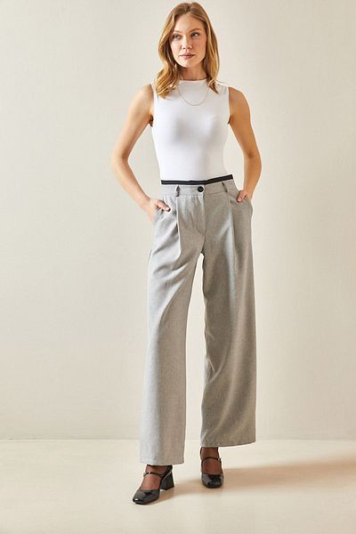 XHAN Gray Pleat Detailed Wide Leg Trousers 5YXK5-48244-03