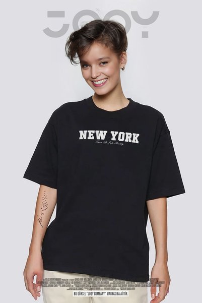 Jooy Company Ženska majica New York Reality Štampano crna Oversize kroj
