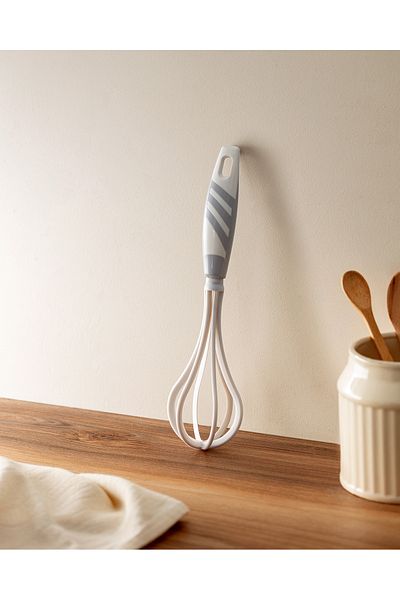 Madame Coco Chase Whisk - Comfortable and Stylish Design
