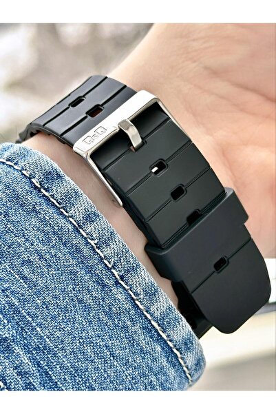 Q&Q  Men's Waterproof Plastic Cord Wrist Watch