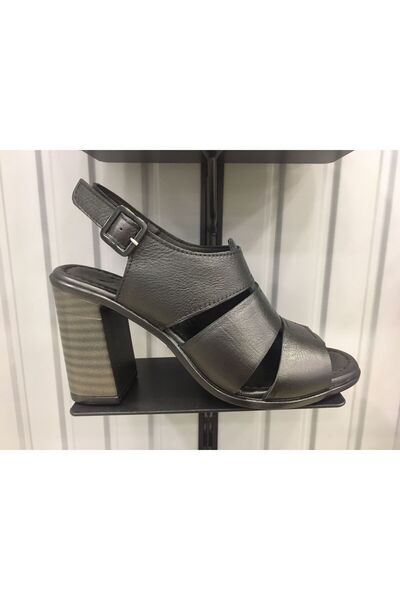 Venüs تصميم الأحذية