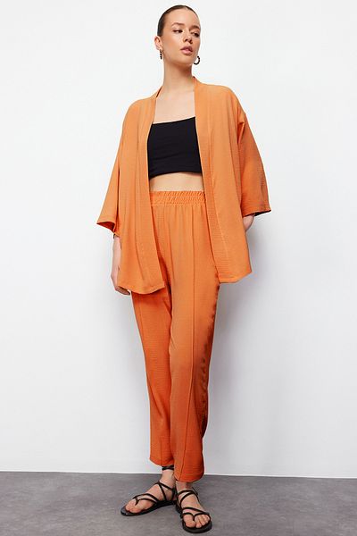 Trendyol Collection Narancssárga kimonó és nadrág szett - TWOSS24AU00037