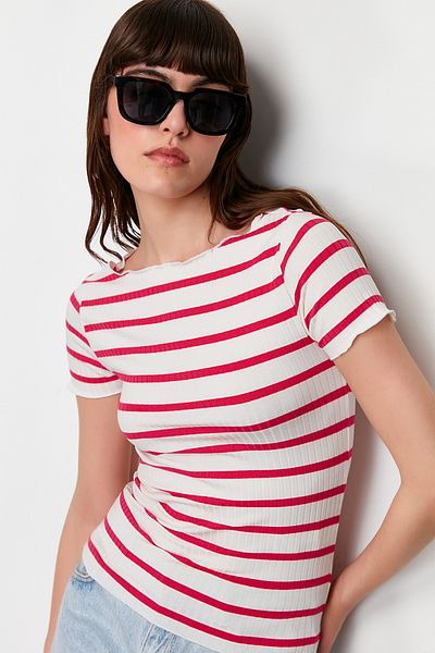 Trendyol Collection Блузка в смужку Fuschia Boat Rock з коротким рукавом RegularNormal Облягаючий силует Блузка з еластичного матеріалу TWOSS24BZ00423