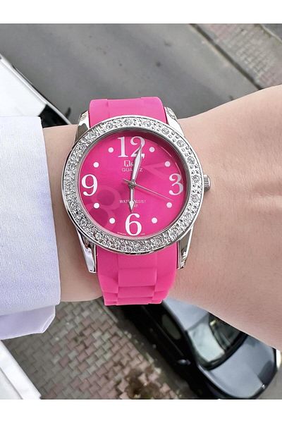 Q&Q Women's Plastic Cord Wrist Watch