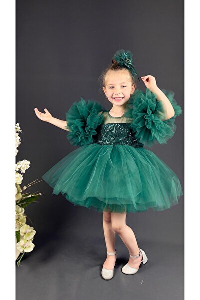 Perinin dolabı Girl's Dress with pom pom sleeves